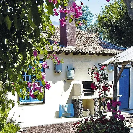 Сasa de vacaciones In With A Terrace *